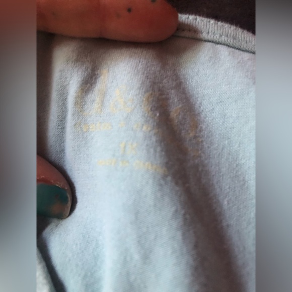 Never worn women’s tea with intricate lace detailing on Back and pocket - Picture 4 of 6